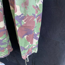 Load image into Gallery viewer, Genuine British Army DPM Camouflaged Combat Trousers Lightweight - Size 85/80/96
