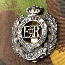 Load image into Gallery viewer, Genuine British Army Staybrite Cap Badge - Royal Engineers - The Militaria Shop
