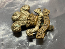 Load image into Gallery viewer, Original British Army WW1 / WW2 WELSH Regiment Cap Badge
