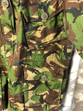 Lade das Bild in den Galerie-Viewer, Size 160/96 - Genuine British Army Combat Smock Jacket DPM Camouflage
