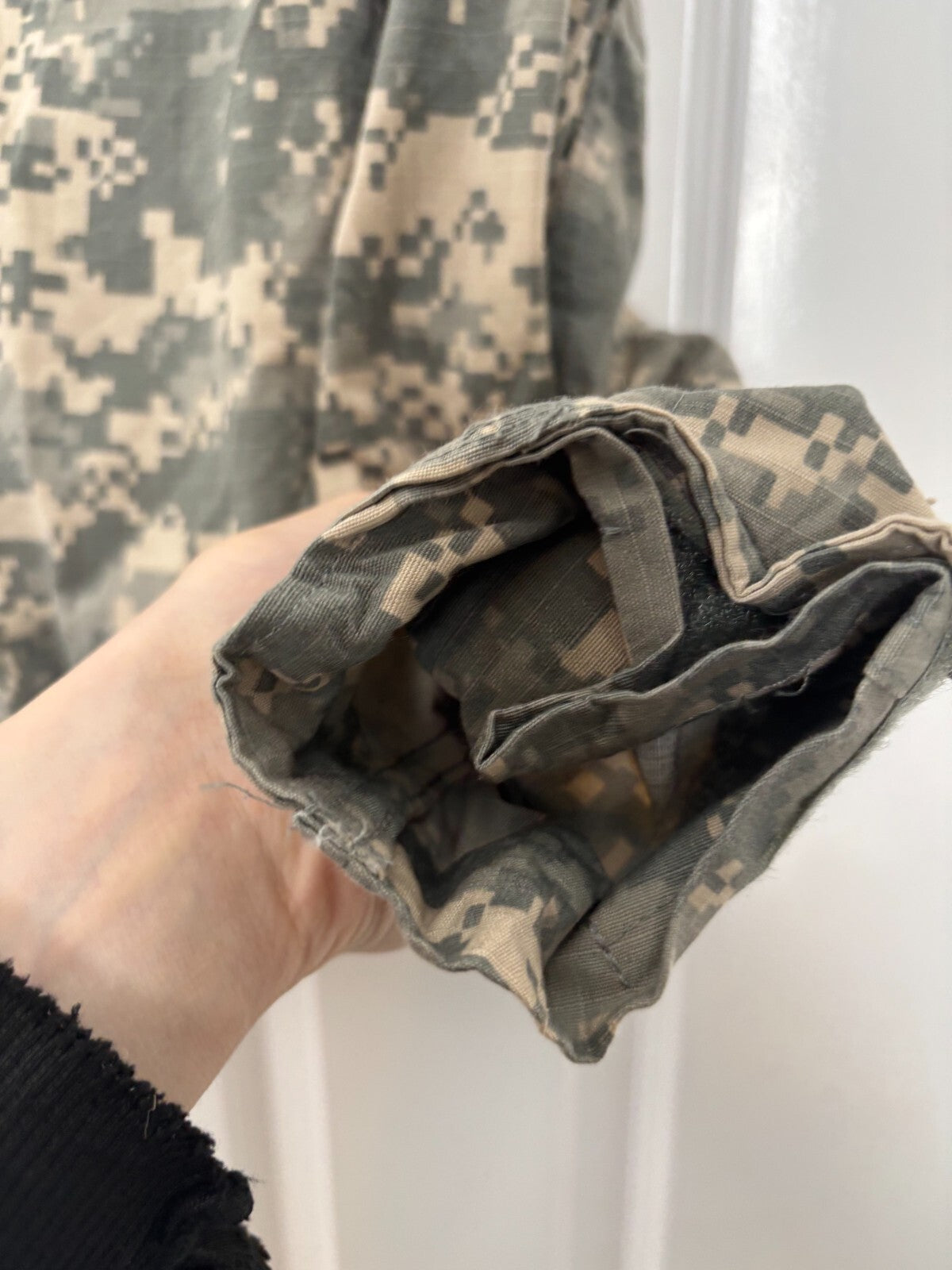 Surplus US Army ACU Combat Uniform Jacket -Size Small-Short - The Militaria Shop