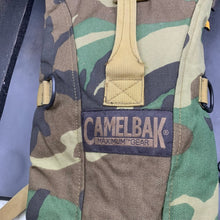 Load image into Gallery viewer, Genuine British Army DPM Camouflaged Individual Hydration System - The Militaria Shop
