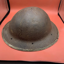 Charger l&#39;image dans la galerie, Original WW2 Mk2 British Army Brodie Combat Helmet
