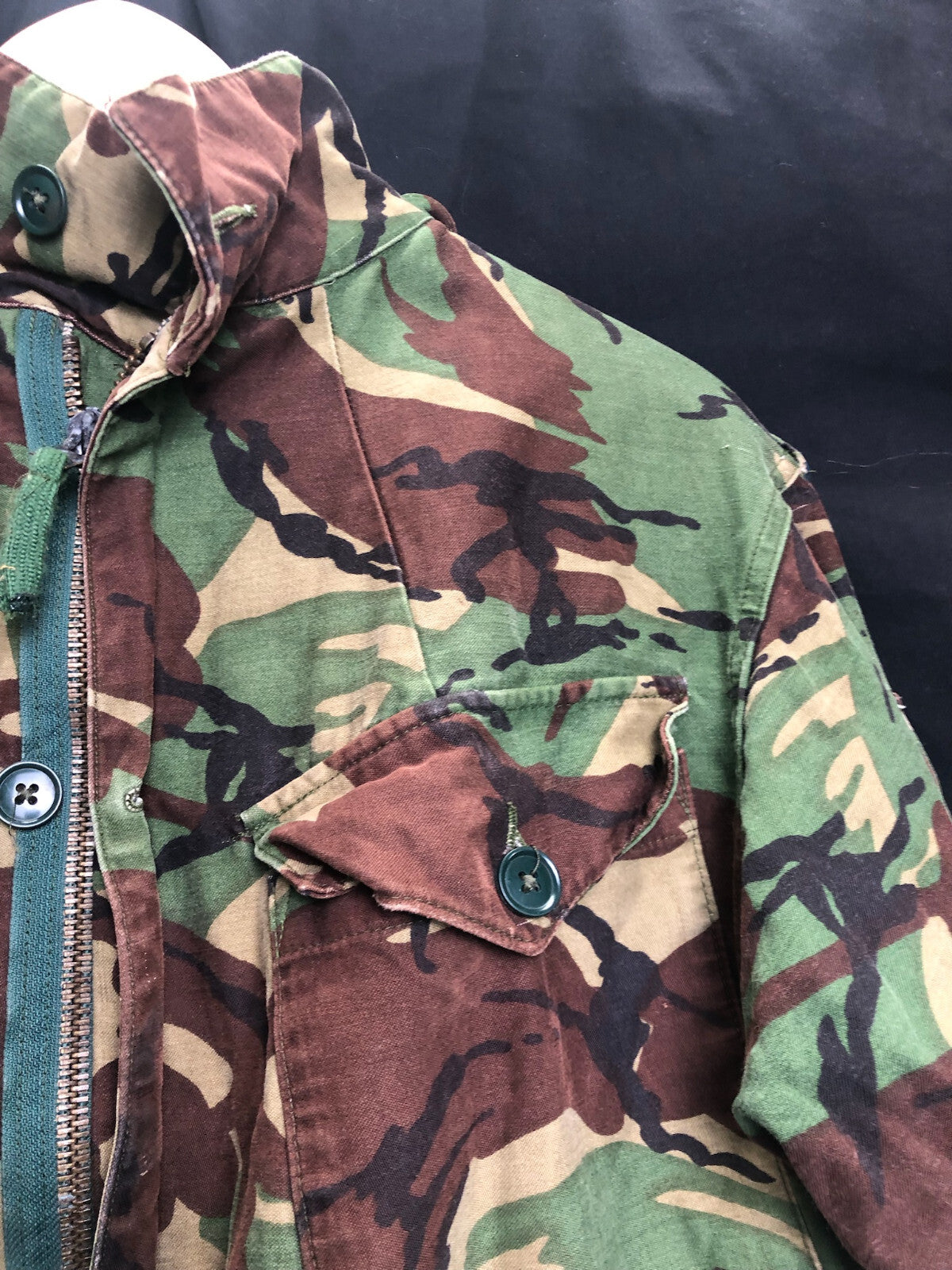 Genuine British Army 68 Pattern DPM Camouflaged Combat Smock - 36" Chest - The Militaria Shop