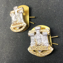 Lade das Bild in den Galerie-Viewer, Original British Collar Badge Pair - Dorset Regiment - The Militaria Shop
