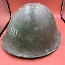 Charger l&#39;image dans la galerie, Original British / Canadian Army WW2 Soldiers Military Combat Mk3 Turtle Helmet
