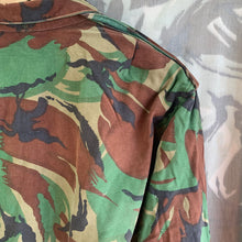 Load image into Gallery viewer, British Army DPM 1968 Pattern Camouflaged Combat Smock Jacket - Size 3 - 40&quot; C
