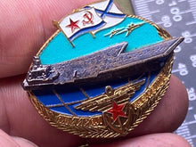 Charger l&#39;image dans la galerie, 1980&#39;s/90&#39;s Era Soviet Naval Mariner&#39;s Award / Badge in Excellent Condition
