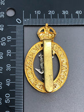 Load image into Gallery viewer, Original WW2 British Army Royal Corps of Signals Cap Badge
