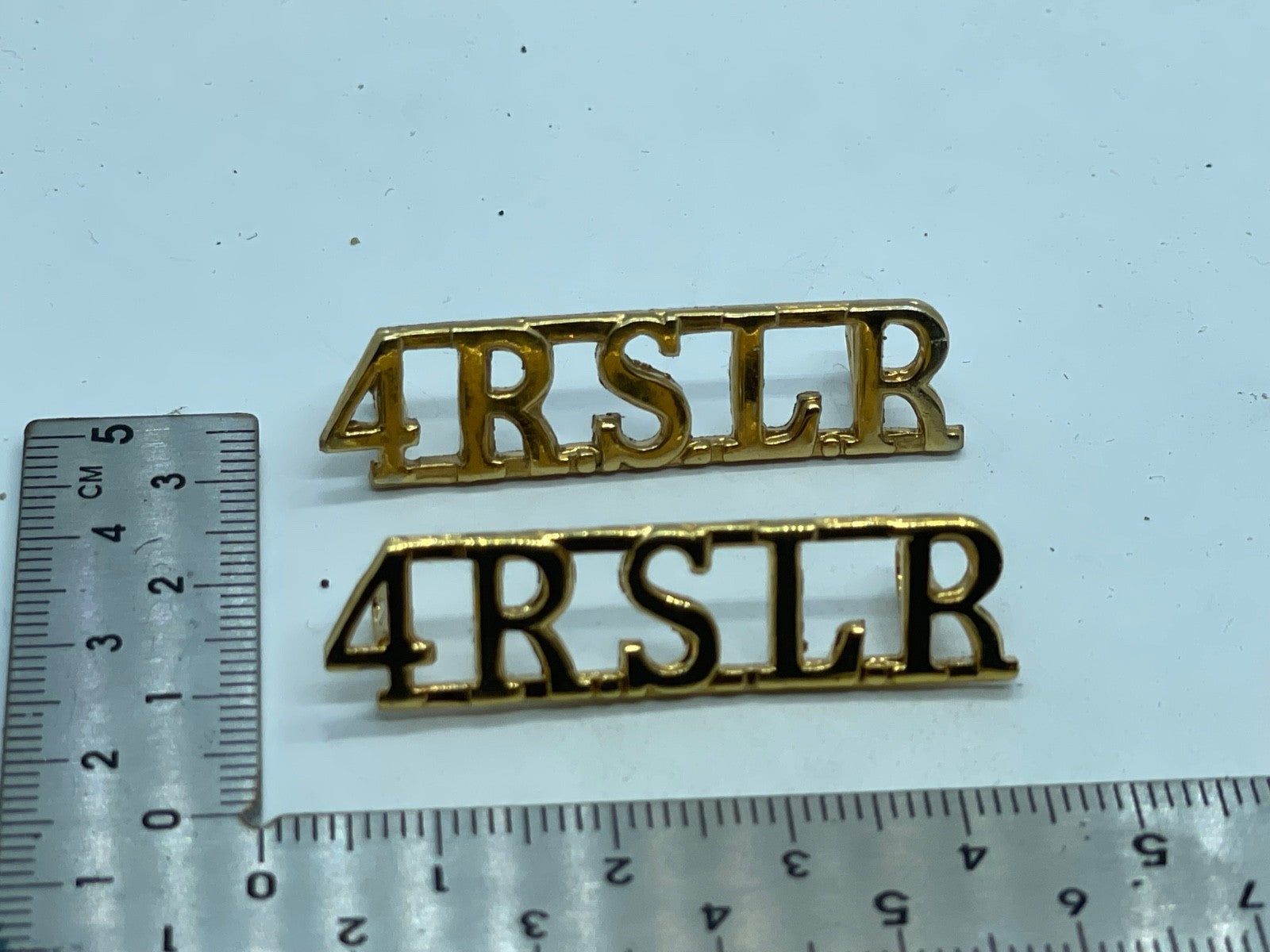 Original 4th Royal Selous Rifle Regiment Shoulder Titles 4RSLR - The Militaria Shop