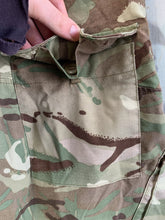 Lade das Bild in den Galerie-Viewer, Genuine British Army MTP Camouflaged Combat Trousers - Size 85/80/96
