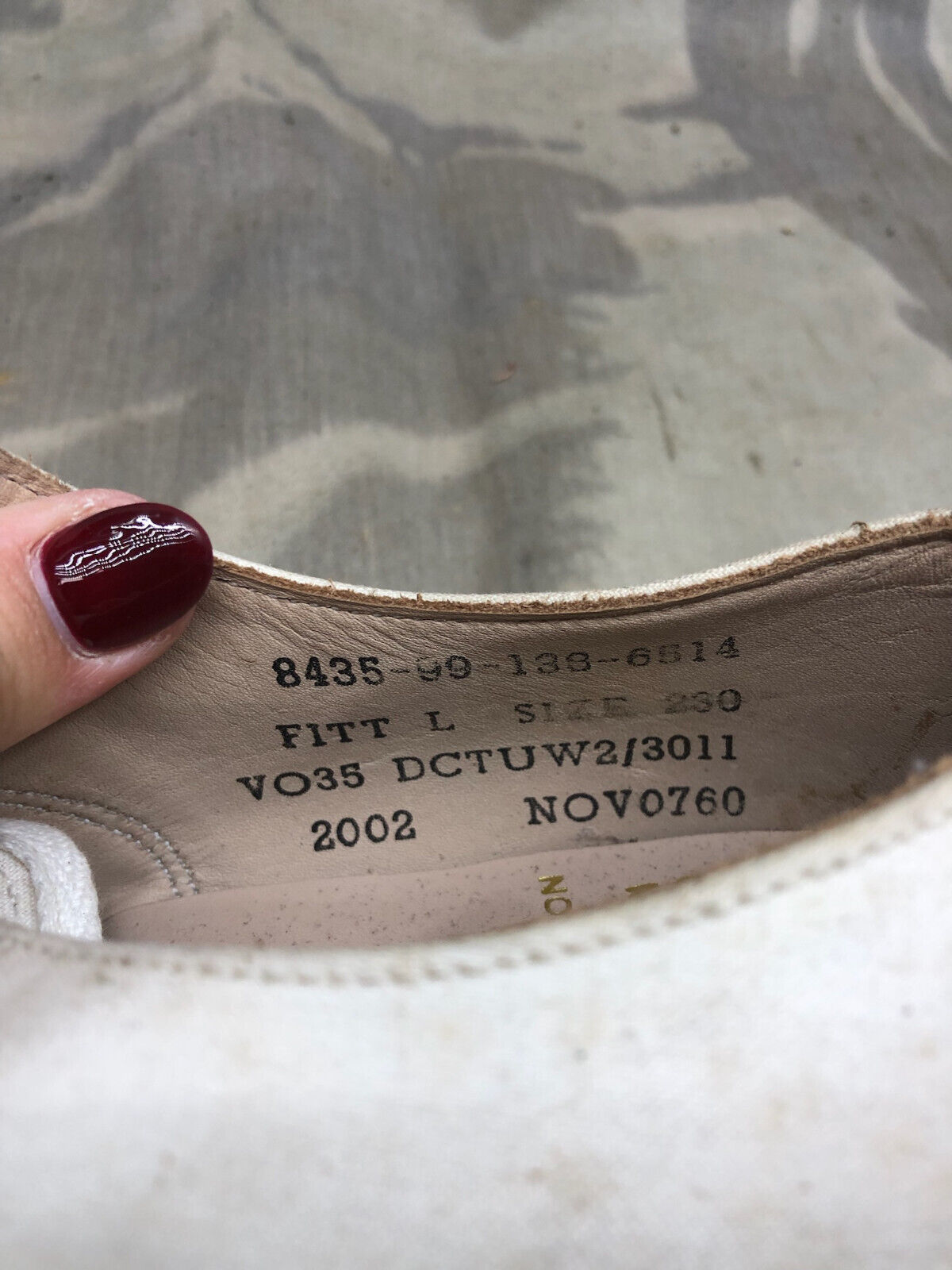 Genuine British Army Women's White Summer Shoes - WW2 Pattern - Size UK 4.5 L - The Militaria Shop