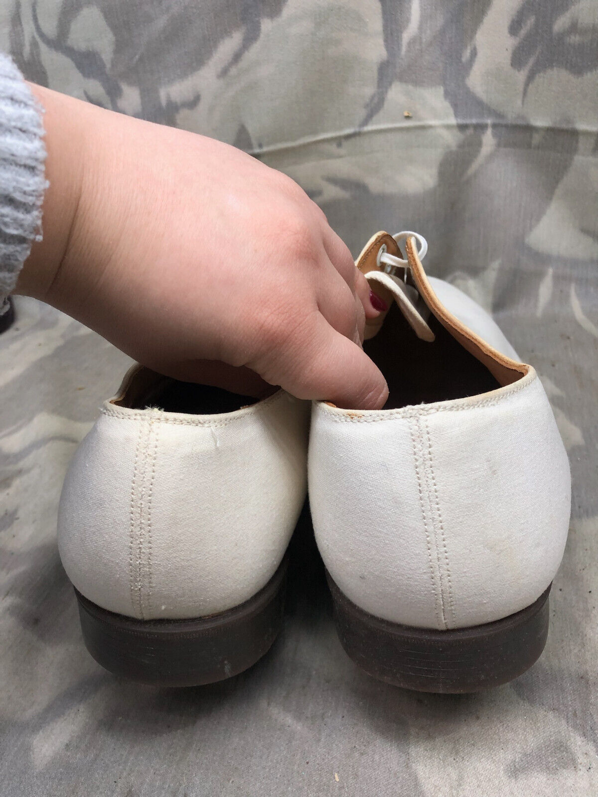 Genuine British Army Women's White Summer Shoes - WW2 Pattern - Size UK 12 L - The Militaria Shop