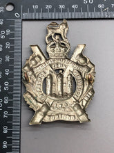 Charger l&#39;image dans la galerie, Original WW1 British Army King&#39;s Own Scottish Borderers KOSB Cap Badge
