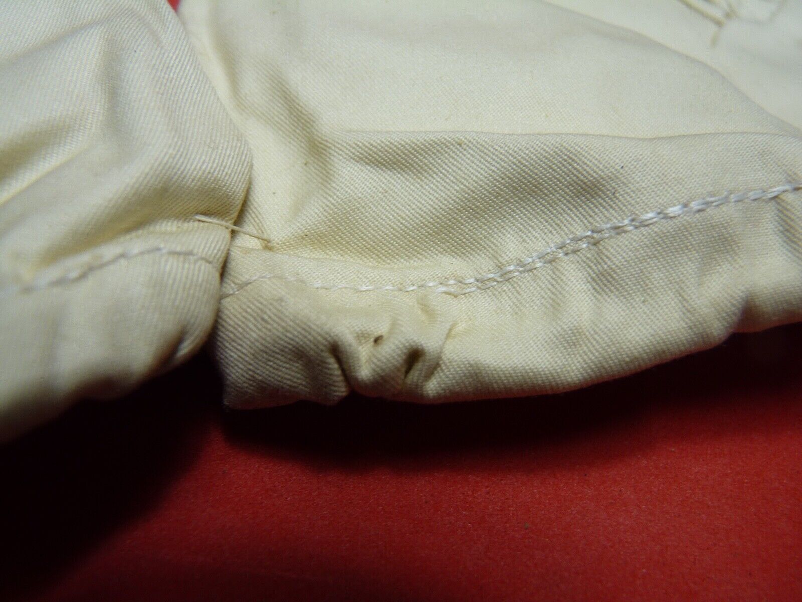 Original WW2 British Army Gunners Winter White Gloves - Dated 1941 - The Militaria Shop