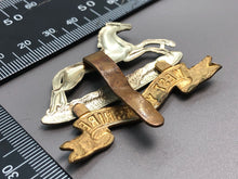 Lade das Bild in den Galerie-Viewer, Original WW2 British Army West Yorkshire Regiment Cap Badge
