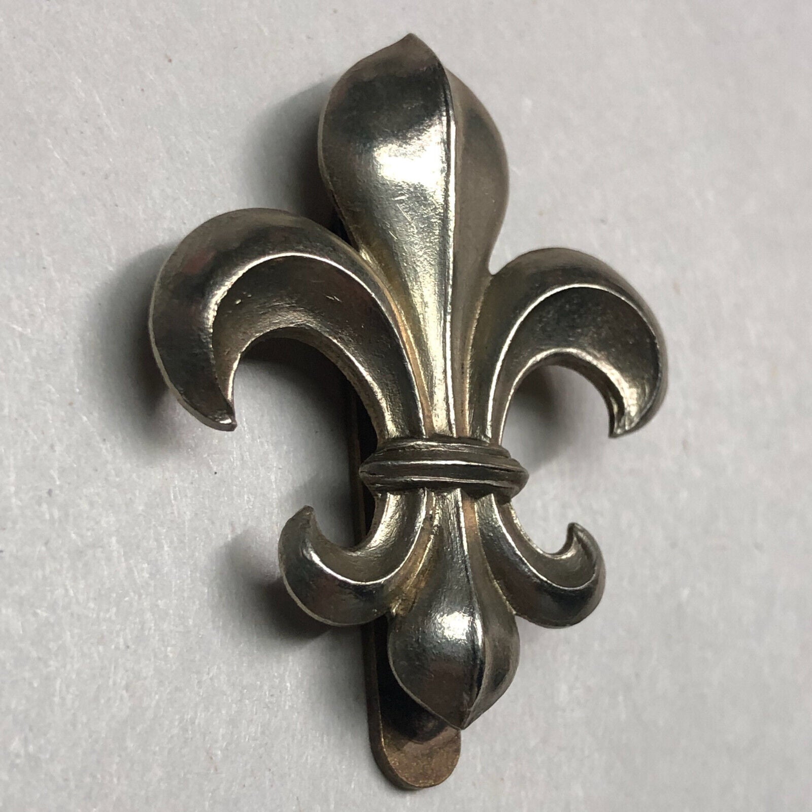 Original WW1 British Army Manchester Regiment Cap Badge - The Militaria Shop