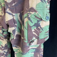 Charger l&#39;image dans la galerie, Genuine British Army DPM Combat Trousers - Size 76/80/96
