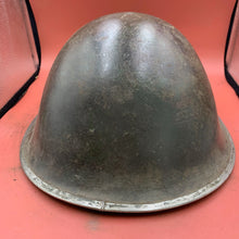 Lade das Bild in den Galerie-Viewer, Original British / Canadian Army WW2 Soldiers Military Combat Mk3 Turtle Helmet
