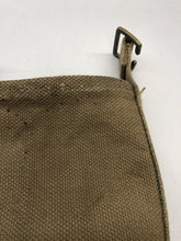 Charger l&#39;image dans la galerie, WW2 British Army 37 Pattern Webbing Water Bottle Carrier Harness - 1943 Dated
