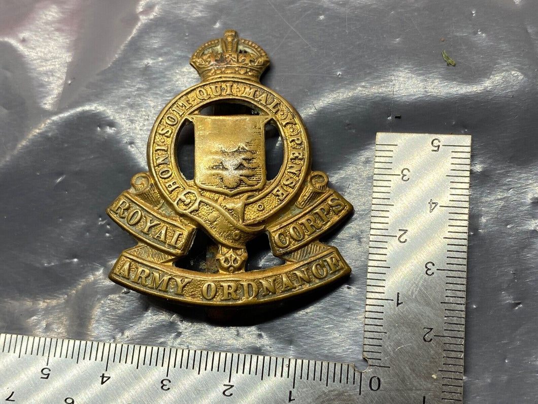 Original British Army WW1 / WW2 Royal Army Ordnance Corps Cap Badge