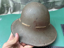 Lade das Bild in den Galerie-Viewer, Original WW2 British Home Front Civillian Zuckerman Helmet 1941 Dated &amp; Liner
