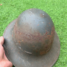 Lade das Bild in den Galerie-Viewer, Original WW2 British Home Front Civillian Zuckerman Helmet &amp; Liner - 1941 Dated
