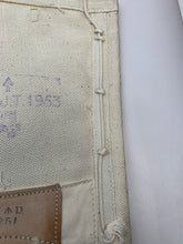 Lade das Bild in den Galerie-Viewer, Original British Army / Royal Navy White 37 Pattern Spats / Gaiters- Well Marked
