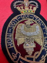 Lade das Bild in den Galerie-Viewer, British Army Bullion Embroidered Blazer Badge - The Blues &amp; Royals
