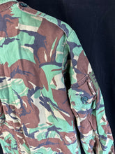 Lade das Bild in den Galerie-Viewer, Original British Army DPM Combat Jacket Smock - Size 170/96
