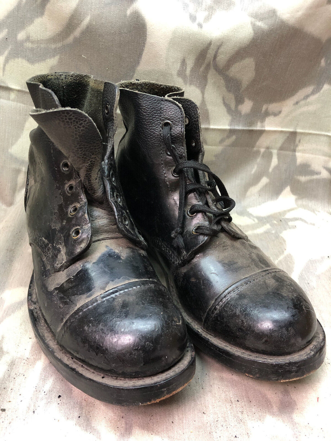 Original British Army Hobnailed Soldiers Ankle Ammo Boots WW2 Style - Size 8M