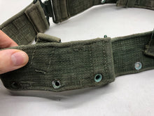 Charger l&#39;image dans la galerie, Original WW2 British Army 44 Pattern Soldiers Belt - Size 34&quot; Waist
