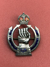 Charger l&#39;image dans la galerie, Original WW2 British Army Royal Armoured Corps Sterling Silver Sweetheart Brooch
