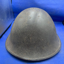 Charger l&#39;image dans la galerie, Original WW2 British/Canadian Army 1944 Dated Mk3 Combat Helmet
