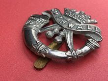 Charger l&#39;image dans la galerie, Original WW1 British Army Duke of Cornwall&#39;s Light Infantry Cap Badge
