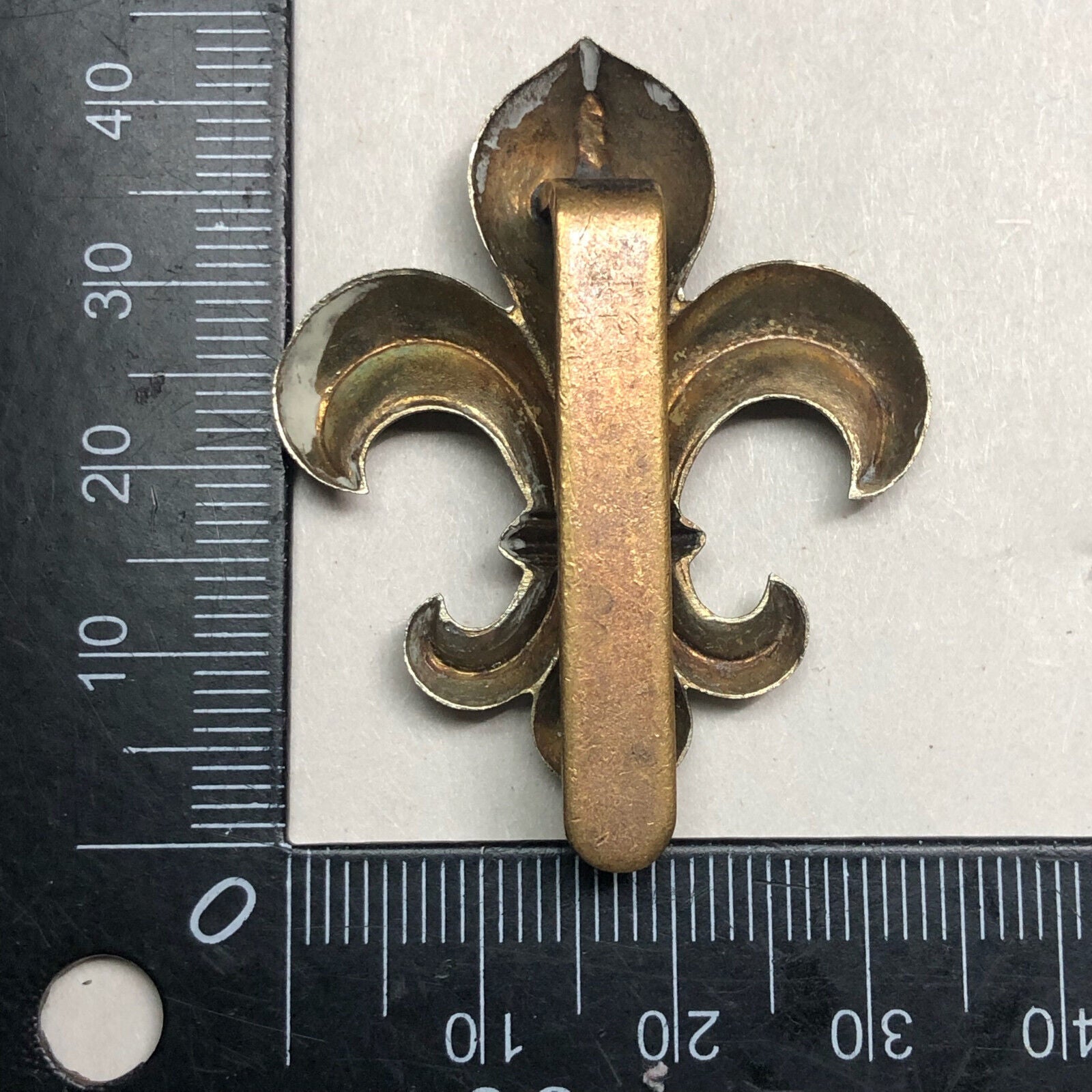 Original WW1 British Army Manchester Regiment Cap Badge - The Militaria Shop