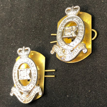 Charger l&#39;image dans la galerie, Original British Collar Badge Pair - 4th Queen&#39;s Own Hussars - The Militaria Shop
