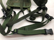 Lade das Bild in den Galerie-Viewer, British Army DPM Side Rucksack Yoke - The Militaria Shop
