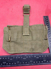 Charger l&#39;image dans la galerie, Original WW2 British Army 37 Pattern Patrol Pouch
