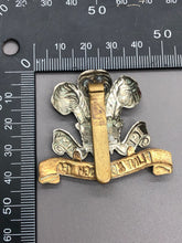 Charger l&#39;image dans la galerie, WW1 British Army Flint &amp; Denbigh Yeomanry Cap Badge
