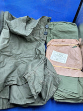Lade das Bild in den Galerie-Viewer, Original WW2 British Army Jungle 44 Pattern Boxer Shorts NOS Drawers/Shorts
