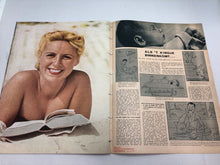 Load image into Gallery viewer, Original Dutch Language WW2 Propaganda Signaal Magazine - No.5 1942
