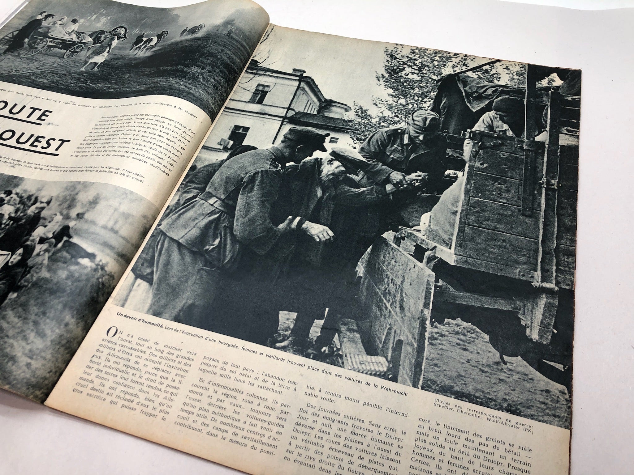 Original French Language WW2 Propaganda Signal Magazine - No.23 1943 - The Militaria Shop