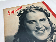 Load image into Gallery viewer, Original Dutch Language WW2 Propaganda Signaal Magazine - No.17 1943
