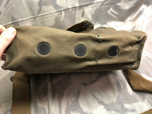 Load image into Gallery viewer, Original WW2 British Army Soldiers GSR Gas Mask Set in Bag
