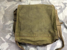 Load image into Gallery viewer, Original WW2 British Army Soldiers GSR Gas Mask Set in Bag
