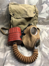 Load image into Gallery viewer, Original WW2 British Army Soldiers GSR Gas Mask Set in Bag
