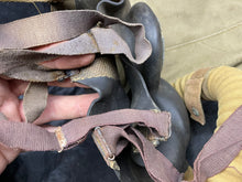 Charger l'image dans la galerie, Original WW2 British Army Long-Hose Gas Mask with Bag - The Militaria Shop
