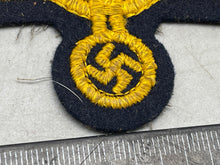 Charger l'image dans la galerie, Original WW2 German Kriegsmarine Breast Eagle in Great Condition.
