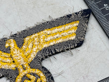 Charger l'image dans la galerie, Original WW2 German Kriegsmarine Breast Eagle in Great Condition.
